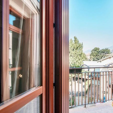 Apartamento Joivy Isotta'S House With 2 Cosy Balconies Como Exterior foto