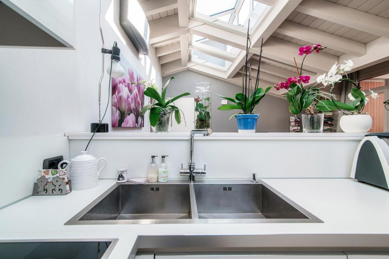 Apartamento Joivy Isotta'S House With 2 Cosy Balconies Como Exterior foto