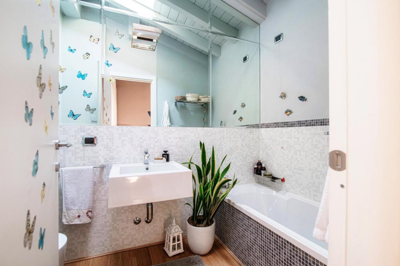Apartamento Joivy Isotta'S House With 2 Cosy Balconies Como Exterior foto